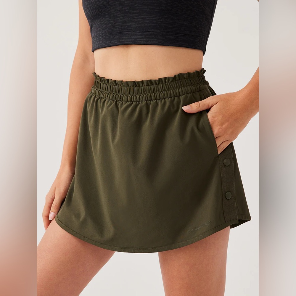 Outdoor voices snap skort